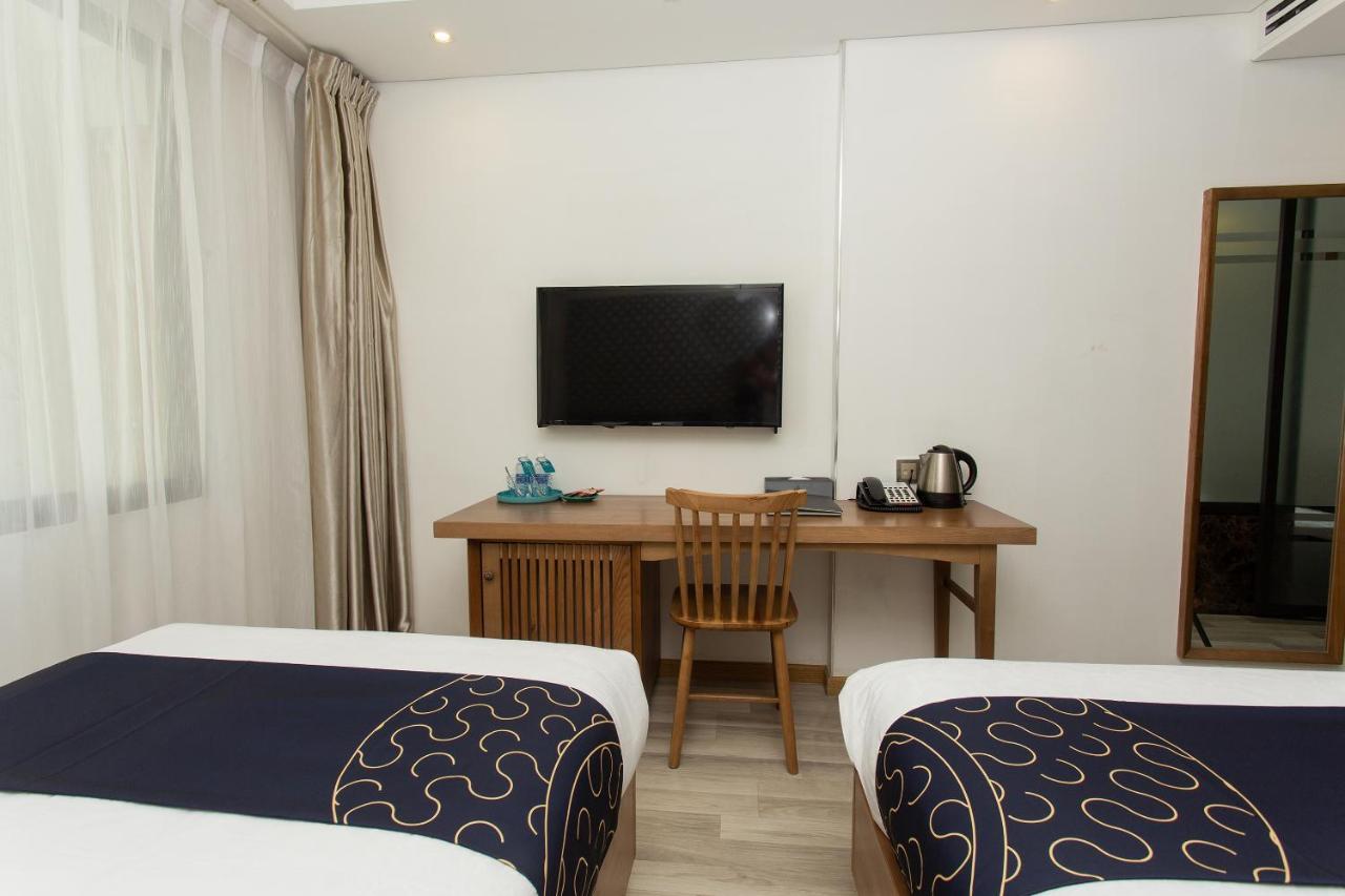Capital O 781 Brilliant Majestic Hotel Ντα Νανγκ Εξωτερικό φωτογραφία